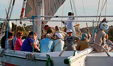 felucca sailing in Aswan with Aswan-Individual.com