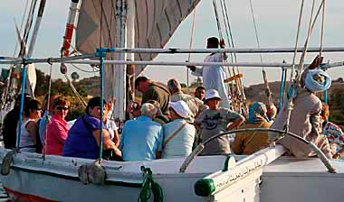 felucca sailing in Aswan with Aswan-Individual.com